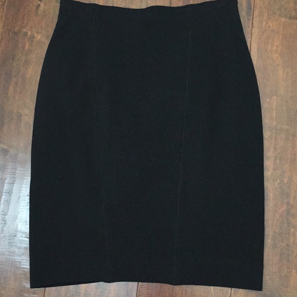 Ann Taylor black pencil skirt. Size 4P
